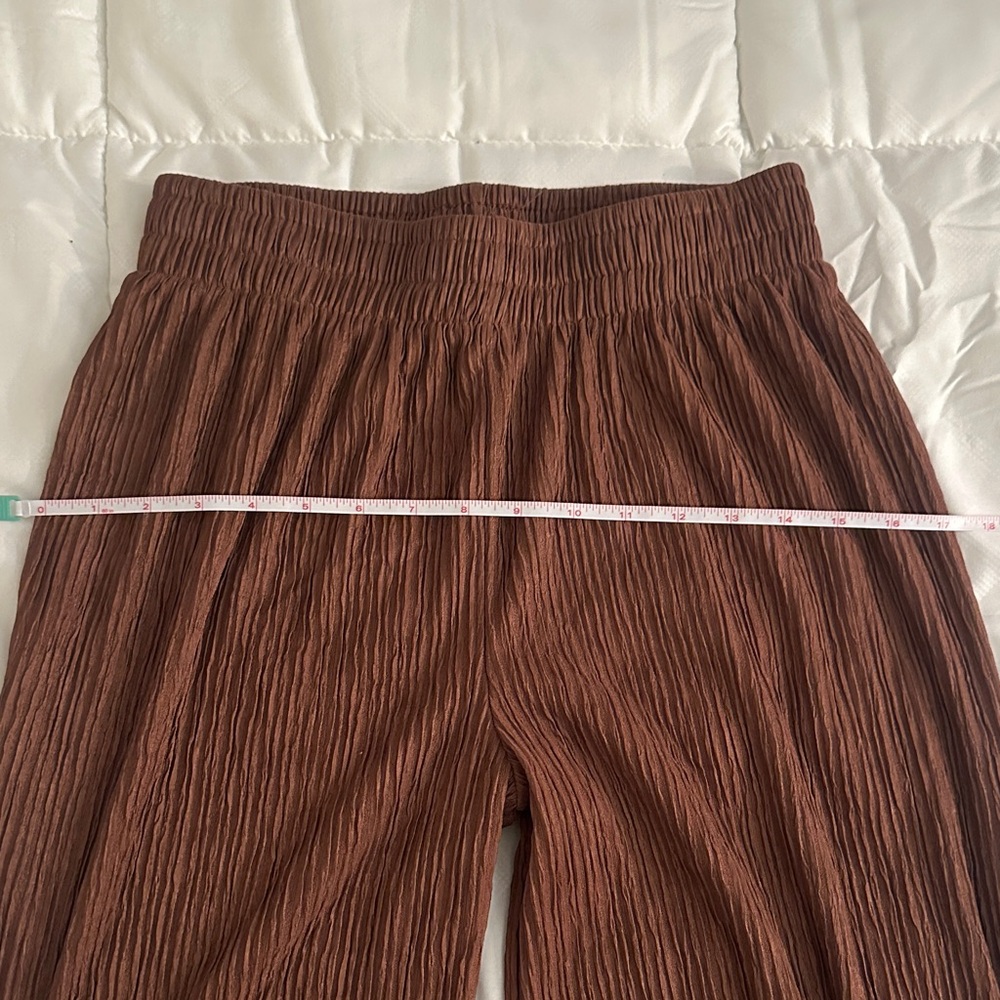 Ruched Brown Ribbed Wide-Leg Pants - Women - Picture 5 of 6